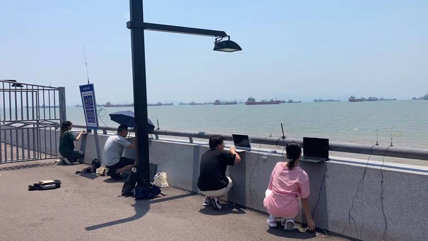 舟山群島跨島通信新突破 陳宏銘團(tuán)隊(duì)完成22公里遠(yuǎn)距窄帶傳輸測(cè)試與設(shè)備維護(hù)保障